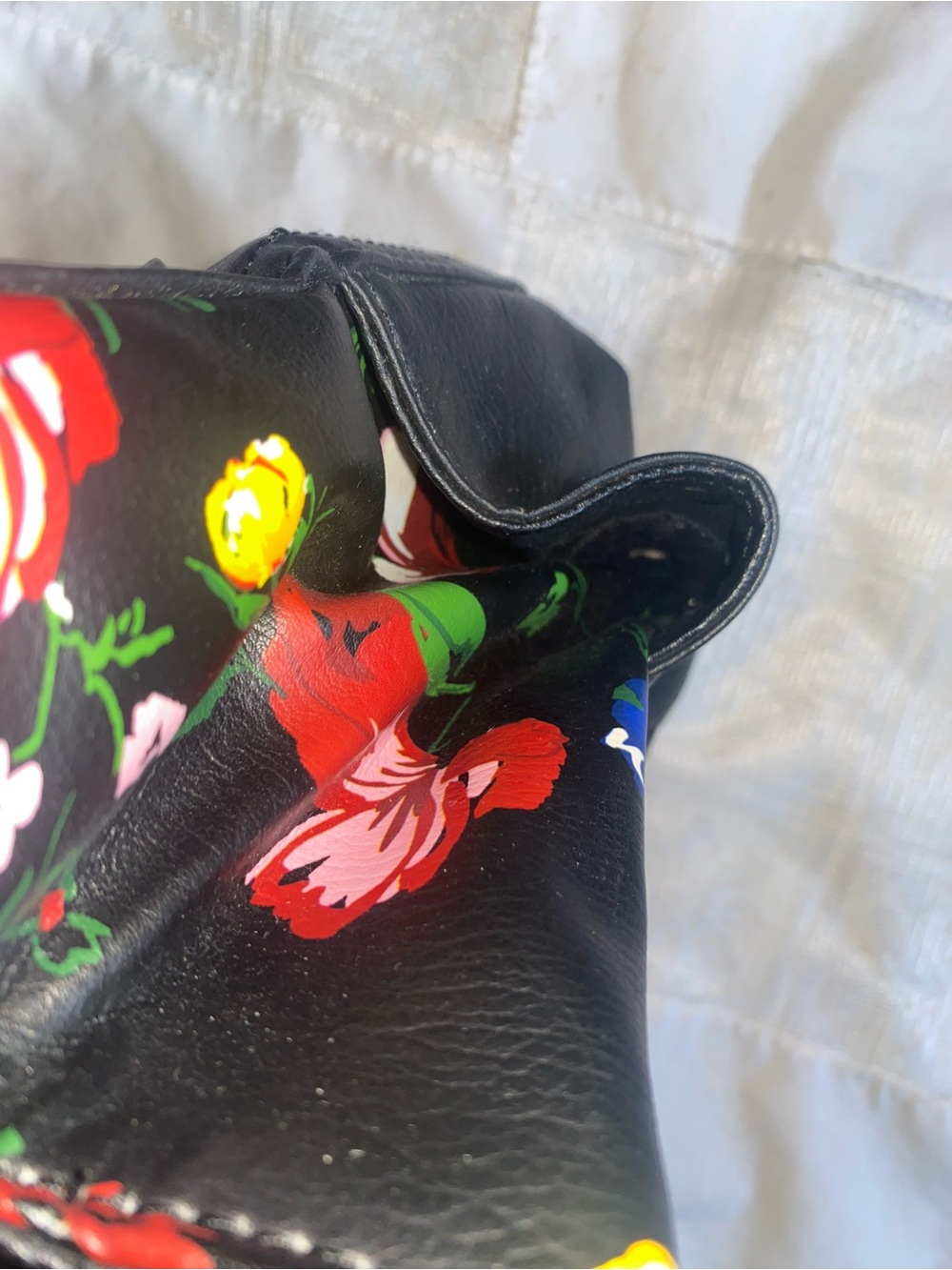 Apt 9 Black with Multi Color Floral Design Faux Leather Purse Handbag NEW - Picture 5 of 5